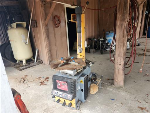 TIRE MACHINE