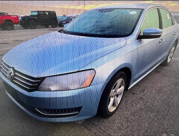 2013 Volkswagen Passat 2.5L SE AT