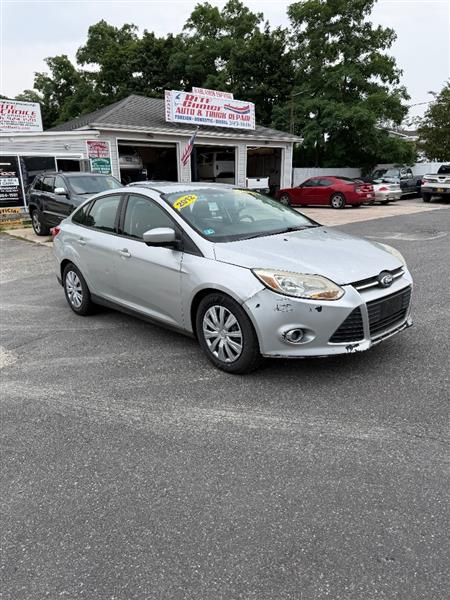 2012 Ford Focus SE Sedan