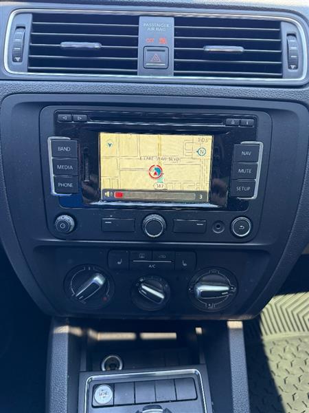 2015 Volkswagen Jetta SE - Photo 11