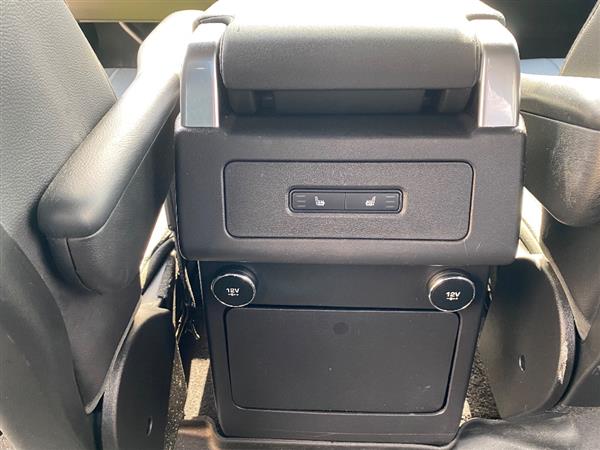 2020 Land Rover Discovery SE - Photo 14