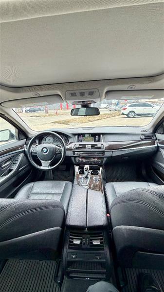 2016 BMW 5 Series 528i - Photo 11