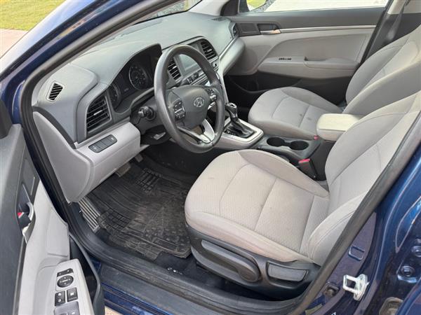 2019 Hyundai Elantra SE - Photo 6