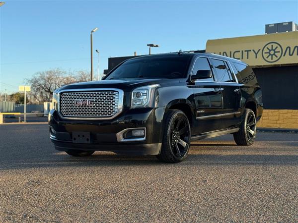 2016 GMC Yukon XL Denali's photo