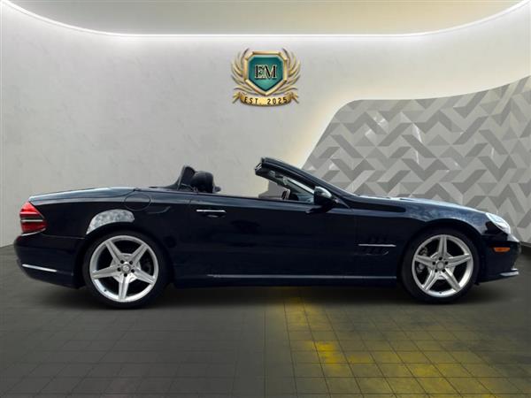 2011 Mercedes Benz SL - Class SL