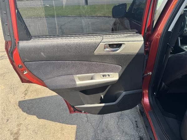 2010 Subaru Forester X Limited - Photo 7