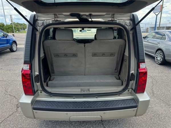 2007 Jeep Commander Sport - Photo 18