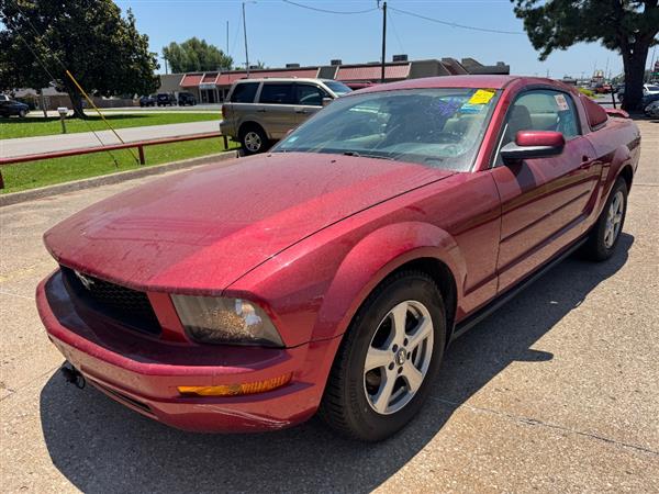 2005 Ford Mustang V6 Deluxe Coupe