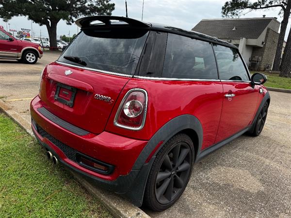 2013 MINI Cooper S's photo