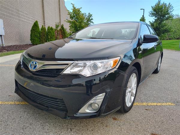 2012 Toyota Camry Hybrid XLE