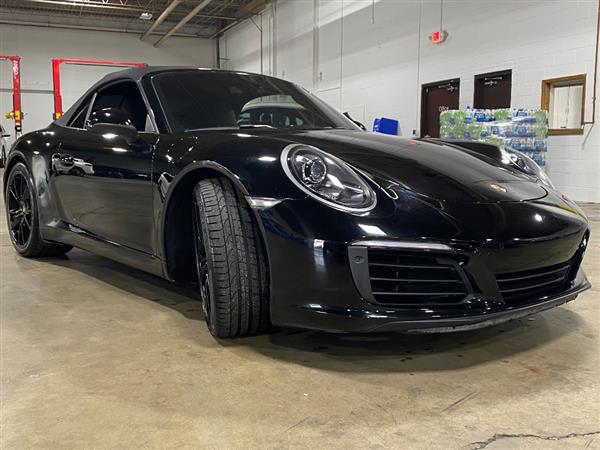 2018 Porsche 911 Carrera Cabriolet RWD