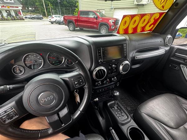 2016 Jeep Wrangler Unlimited Sahara - Photo 10