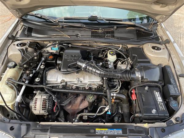 2002 Pontiac Sunfire photo 13