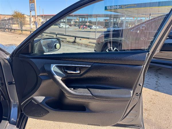 2016 Nissan Altima S - Photo 13