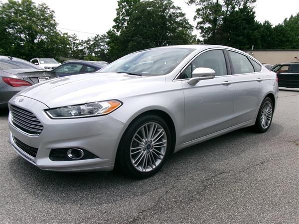 2016 Ford Fusion SE