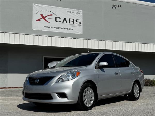 2014 Nissan Versa 1.6 S 5M