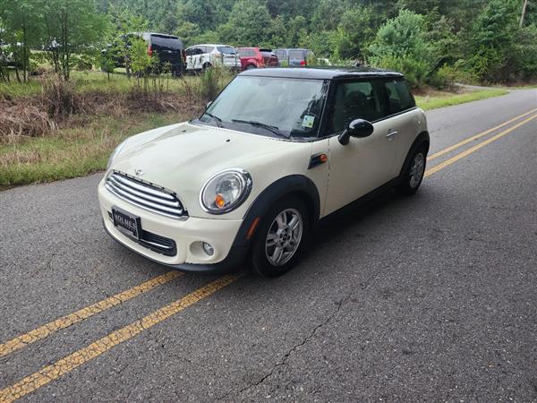 2013 MINI Cooper