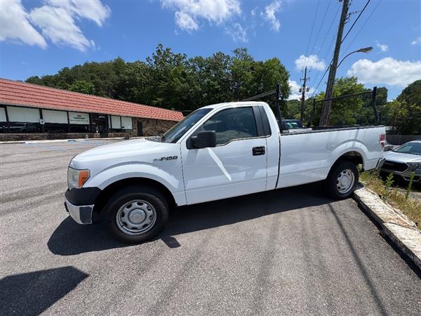 2014 Ford F-150 STX Regular Cab 126-in's photo