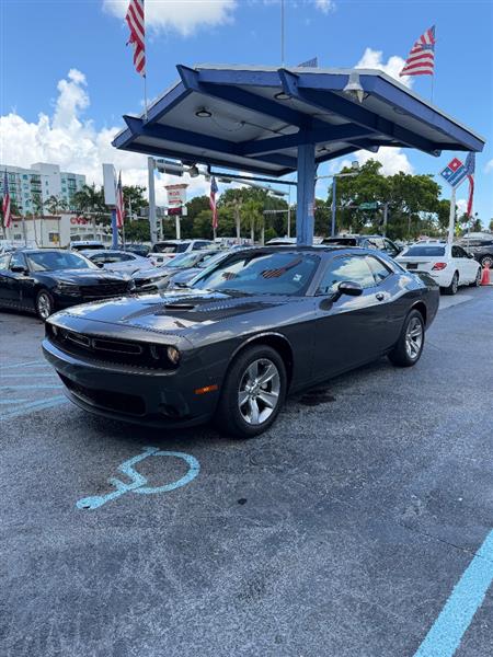 2022 Dodge Challenger SXT