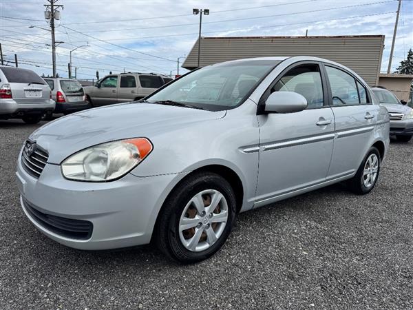 2008 Hyundai Accent's photo