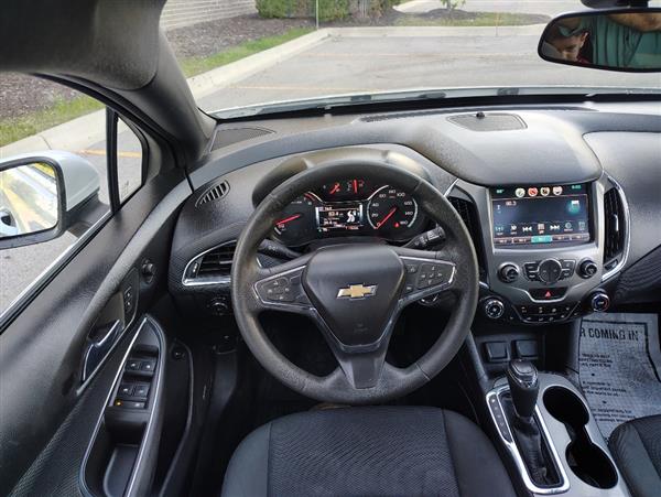 2016 Chevrolet Cruze LT - Photo 14