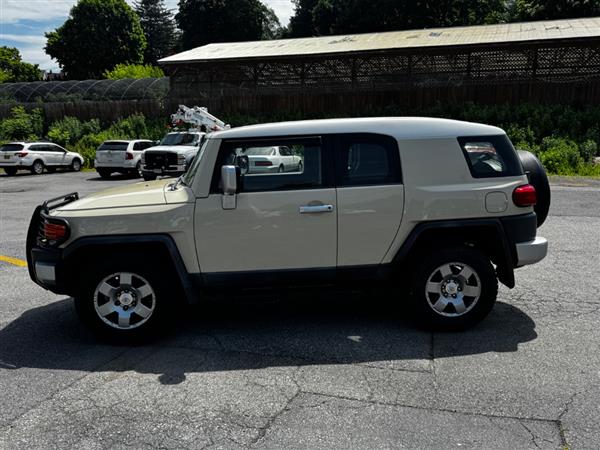 2009 Toyota FJ Cruiser 4x4's photo