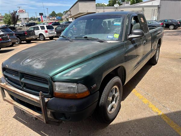 1999 Dodge Dakota Club Cab 2WD