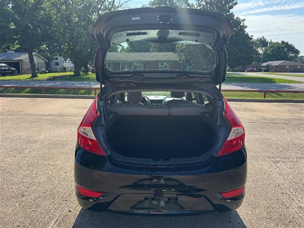 2017 Hyundai Accent SE 5-Door 6-Speed Automatic's photo