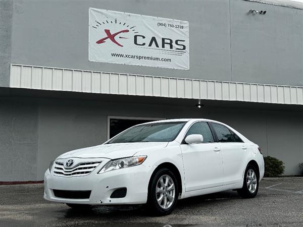 2011 Toyota Camry SE 6-Spd MT