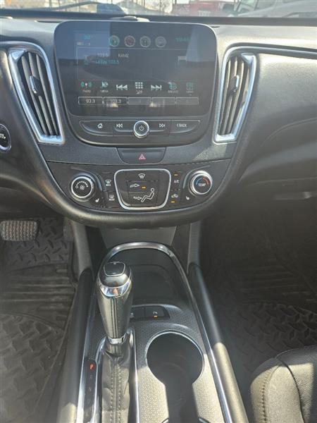 2018 Chevrolet Malibu 1LT - Photo 11