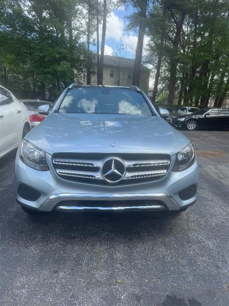 2017 Mercedes Benz GLC300