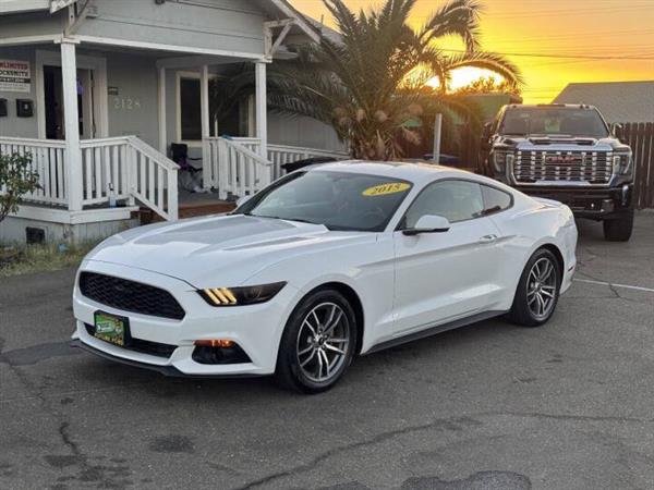 2015 Ford Mustang EcoBoost Coupe