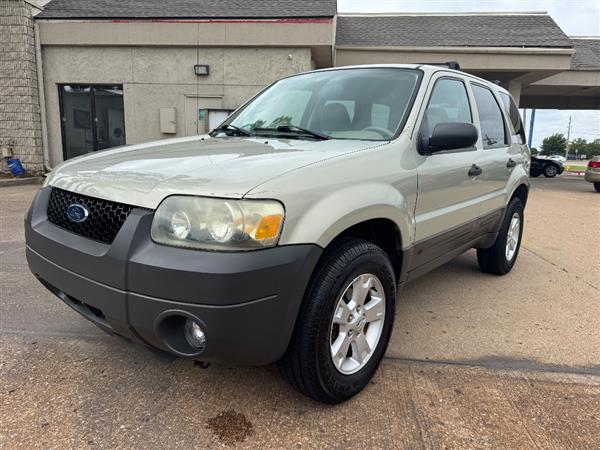 2005 Ford Escape XLT 2WD