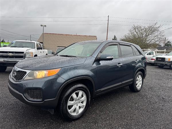 2011 Kia Sorento LX's photo