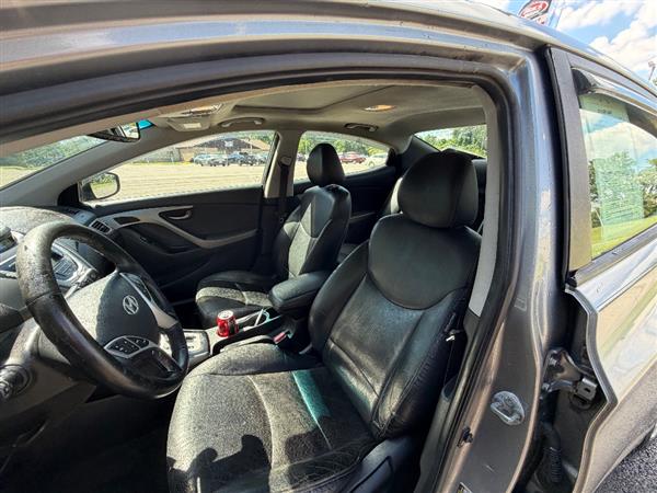 2012 Hyundai Elantra Limited - Photo 9