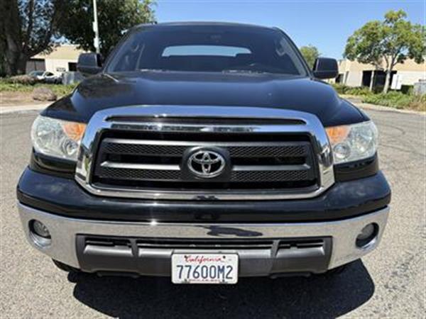 2012 Toyota Tundra Tundra-Grade CrewMax 5.7L 4WD