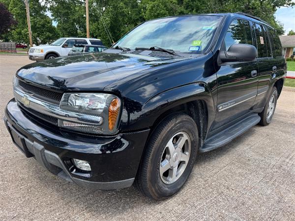 2002 Chevrolet TrailBlazer LT 2WD
