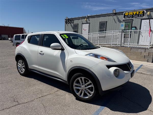 2013 Nissan Juke S FWD CVT's photo
