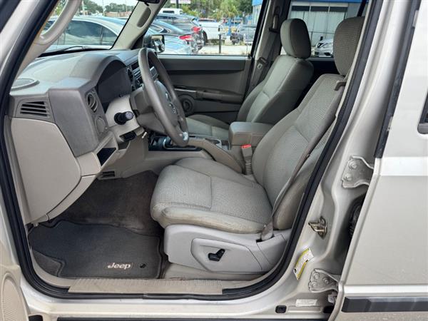 2007 Jeep Commander Sport - Photo 8