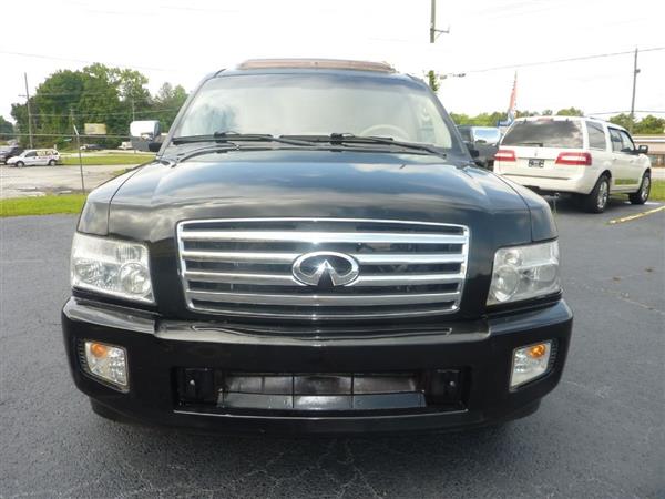 2005 INFINITI QX56 Base