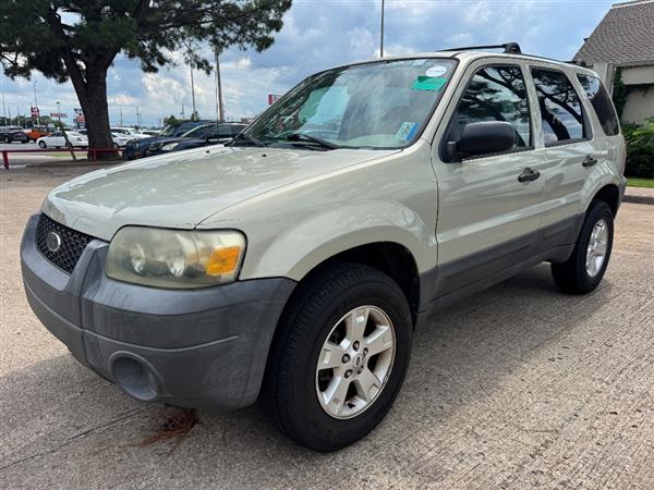 2005 Ford Escape XLT 2WD