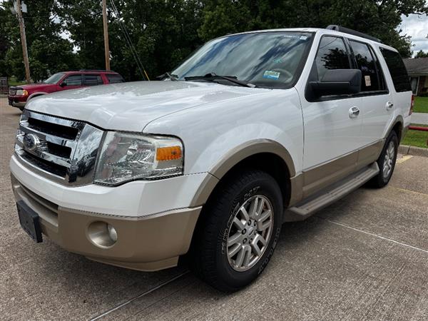 2012 Ford Expedition XLT 2WD