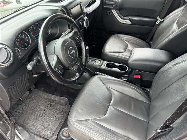 2016 Jeep Wrangler Unlimited Sahara - Photo 9