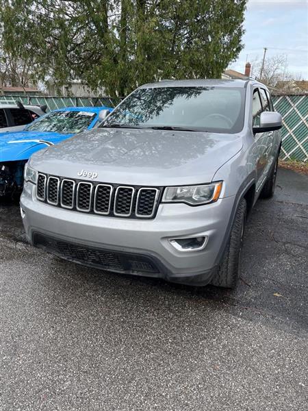 2019 Jeep GRAND CHEROKEELAREDO