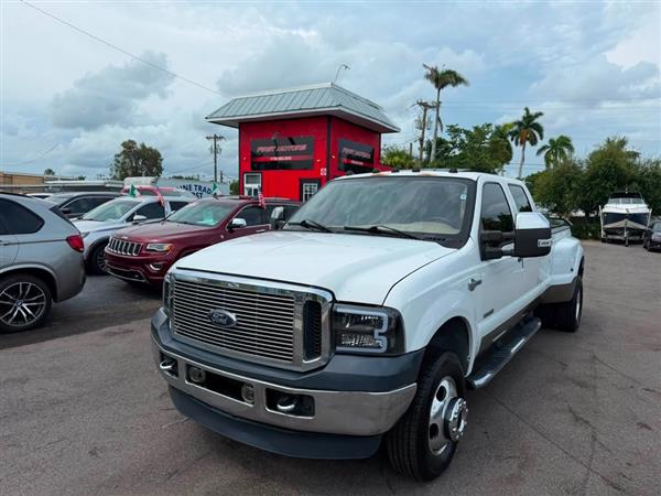 2006 Ford F-350 SD Lariat Crew Cab 4WD DRW