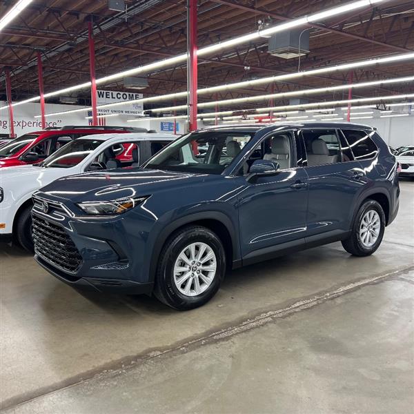 2025 Toyota Grand Highlander XLE AWD