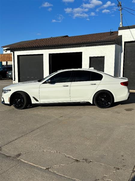 2018 BMW 5 Series M550i xDrive Sedan's photo
