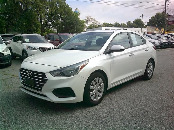 2020 Hyundai Accent SEL 4-Door 6A