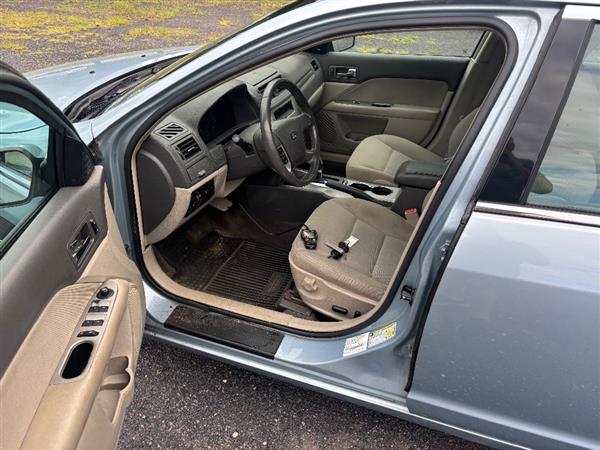 2010 Ford Fusion Hybrid - Photo 15