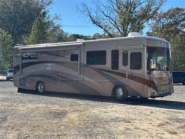 2008 Winnebago Journey 39Z